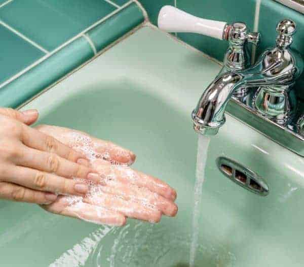 Wash hands to stay healthy