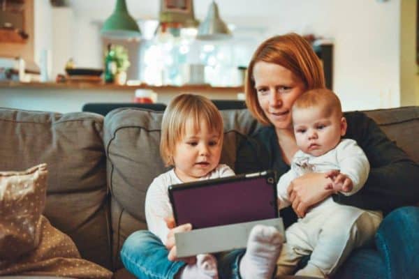 things to do when quarantined - family video call