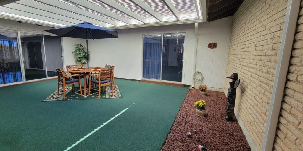 Covered Atrium with Patio table set